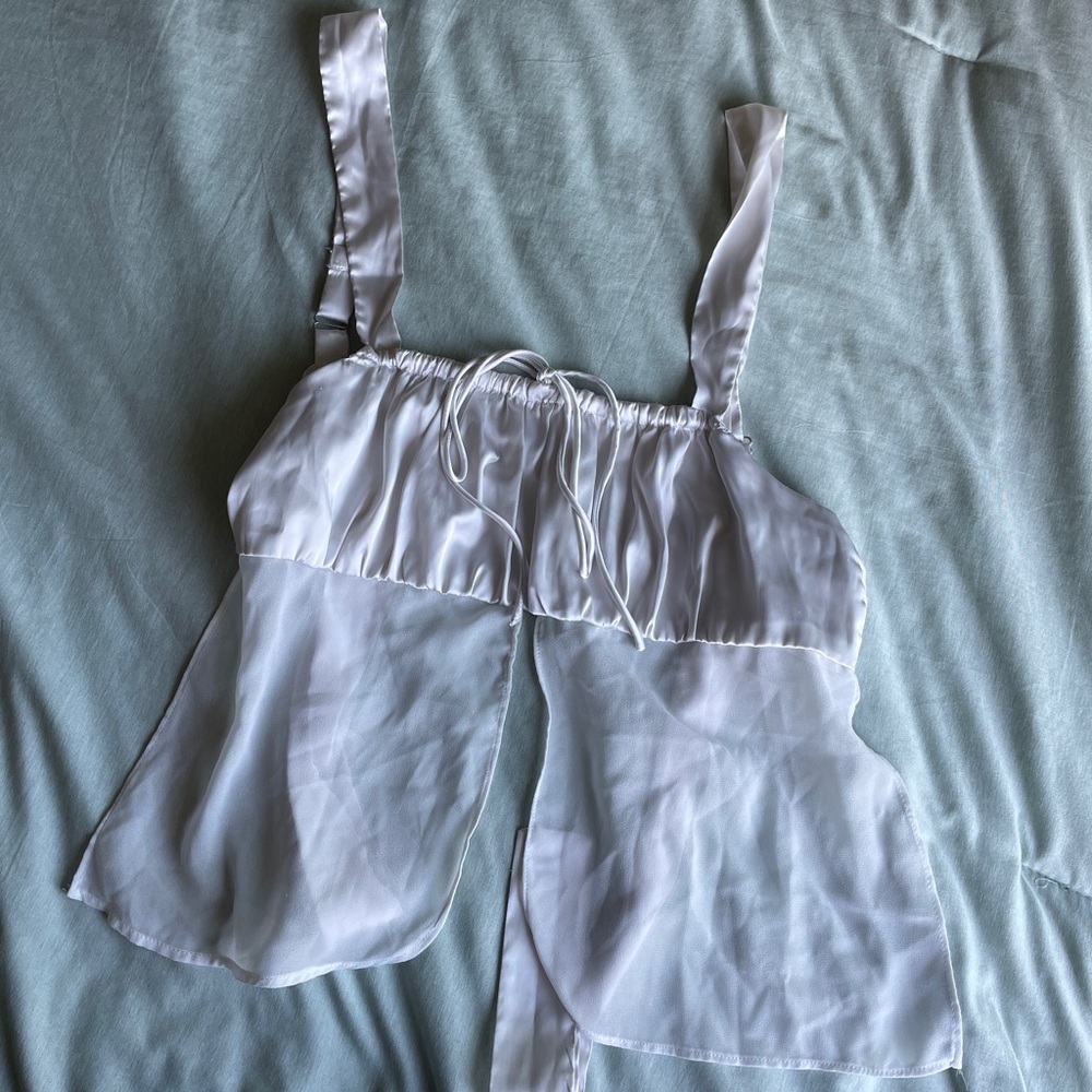 Edikted tie back flows white camisole